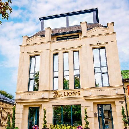 Lion'S Hotel Chişinǎu Buitenkant foto