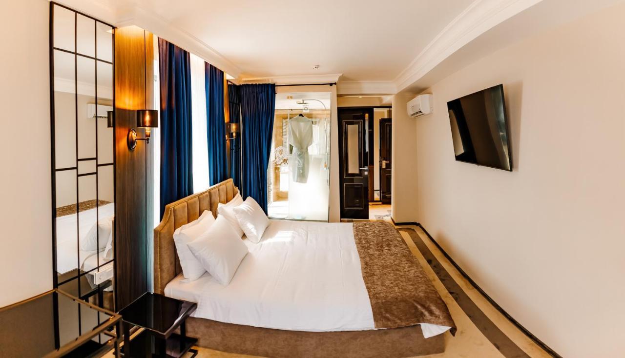 Lion'S Hotel Chişinǎu Buitenkant foto