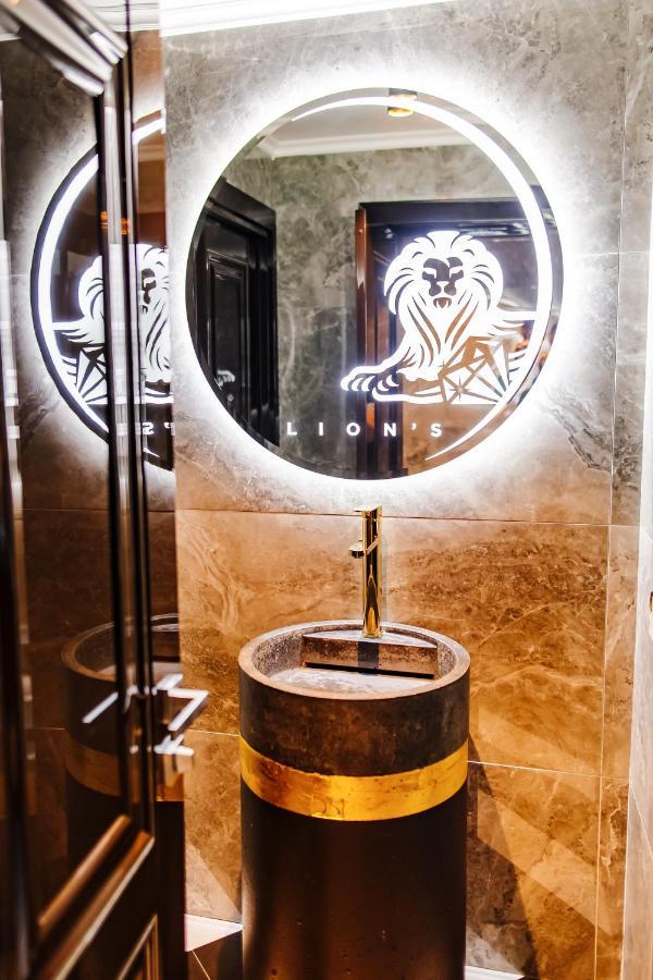 Lion'S Hotel Chişinǎu Buitenkant foto